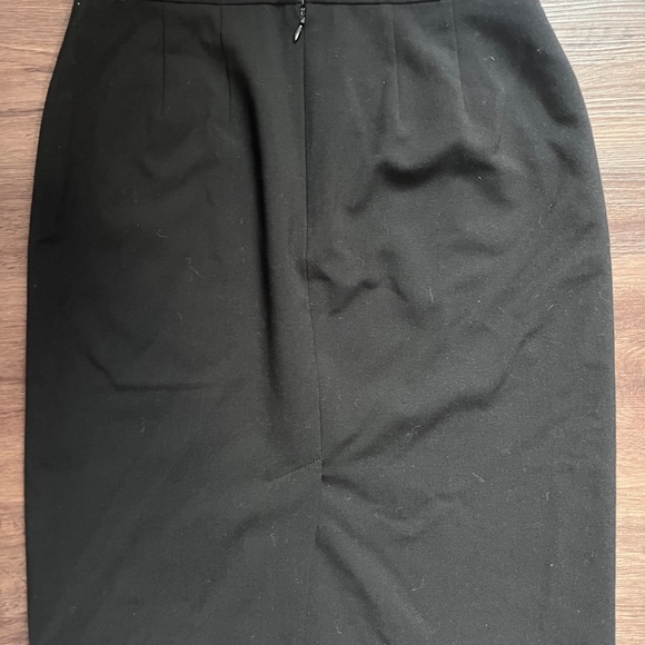 Calvin Klein pencil skirt - Picture 2 of 3